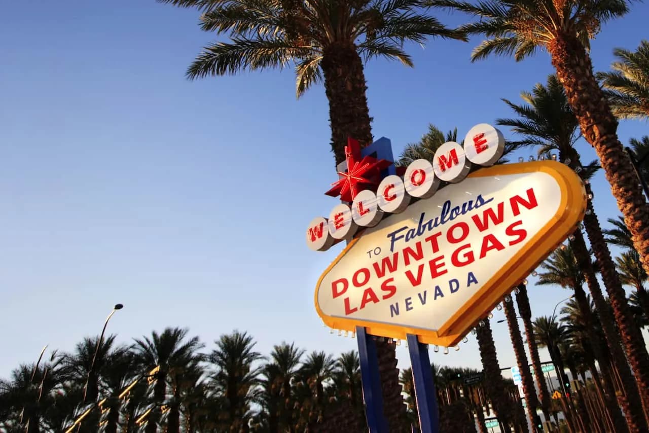 Gdzie leży Las Vegas? Odkryj lokalizację w sercu Nevady